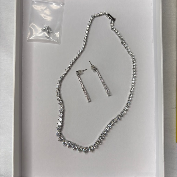 Wm Haimo Jewelry Formal Crystal Jewelry Set Cubic Zirconia Necklace And Earrings - Picture 1 of 10